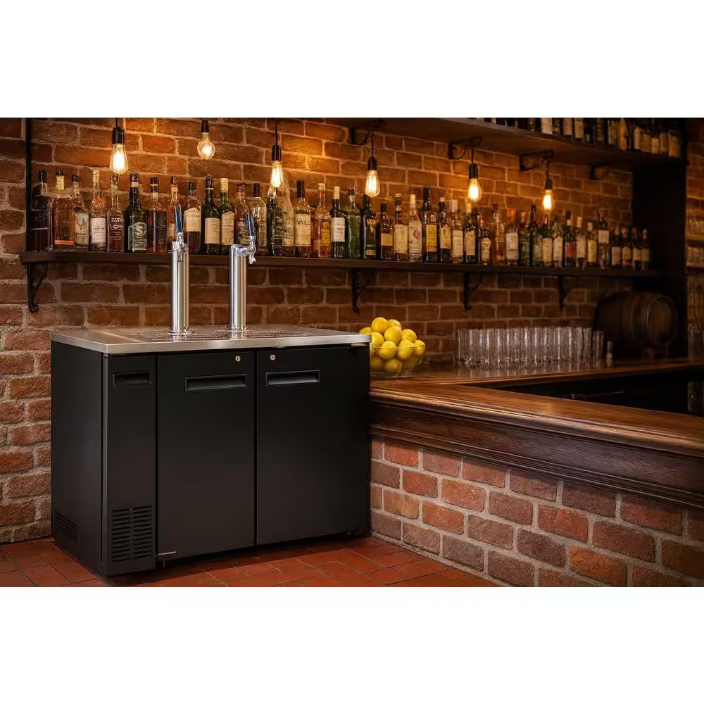 Four Taps per Tower Three 1/2 In. Barrel Keg Dispenser Kegerator with Two Towers